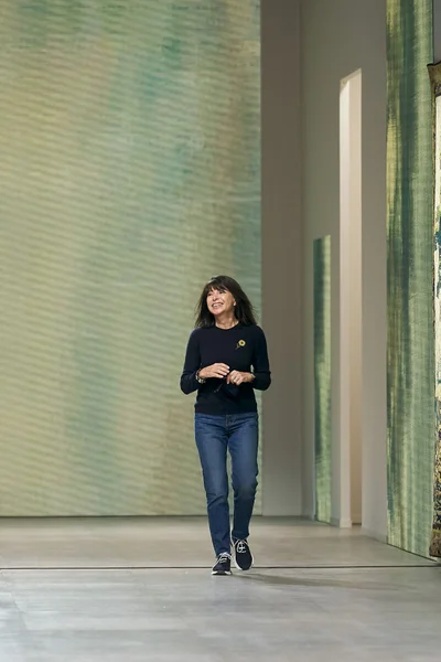 Look 44